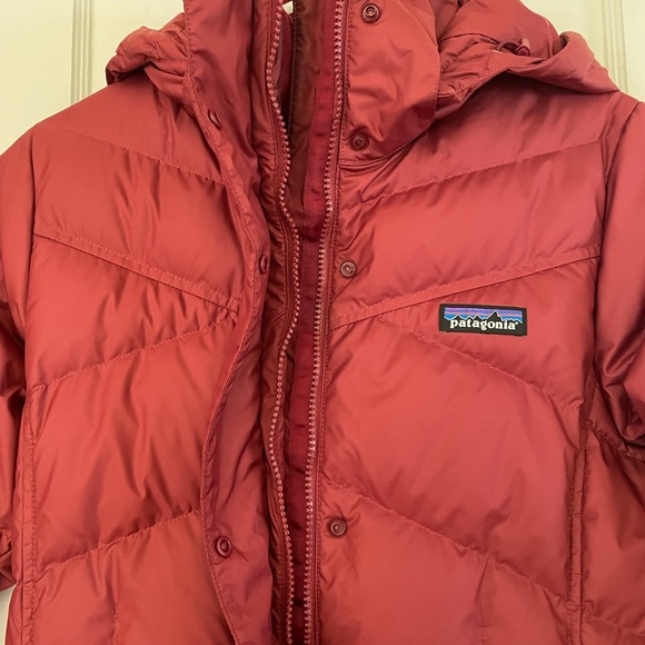 Patagonia down with it parka in Oxide red XS - Picture 5 of 11